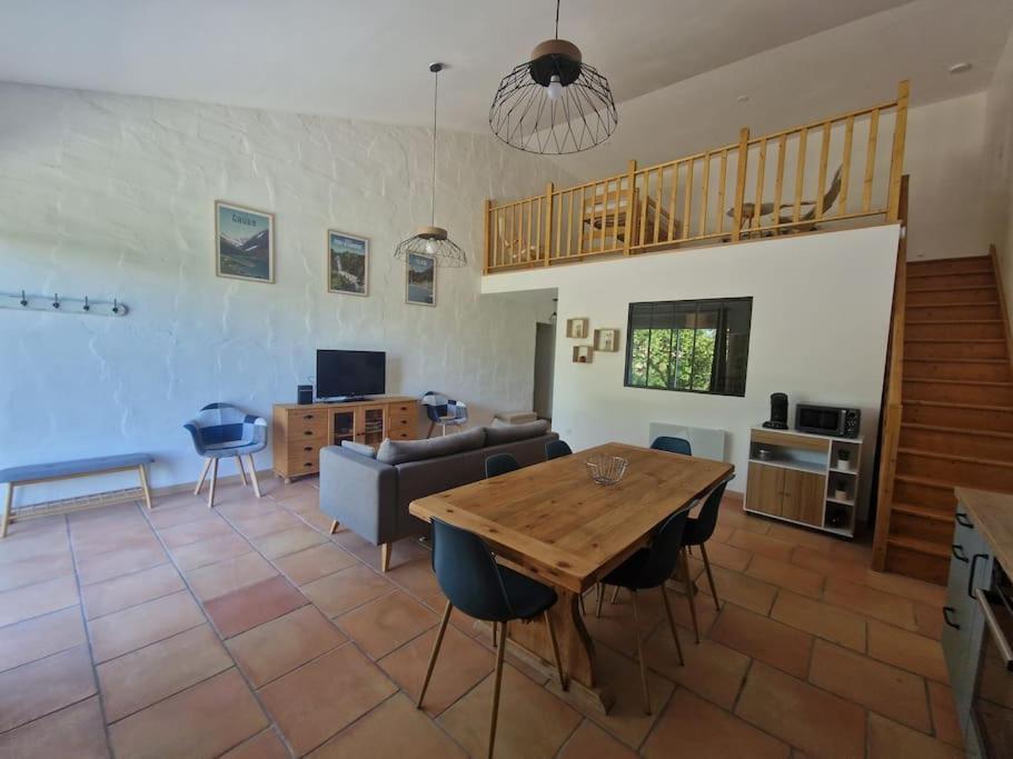Ferme Ariegeoise, Gite Du Lac Unzent エクステリア 写真