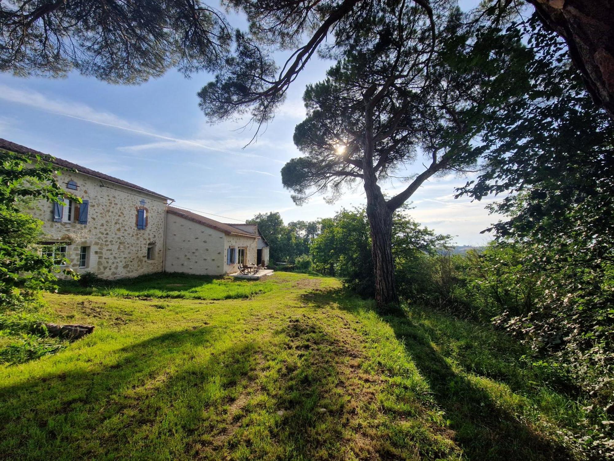 Ferme Ariegeoise, Gite Du Lac Unzent エクステリア 写真